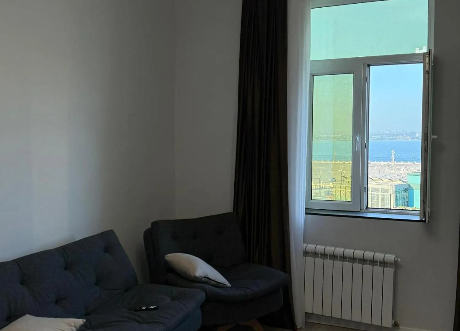Double Bedroom Apartment Near Flag Square And Bulvar 바쿠