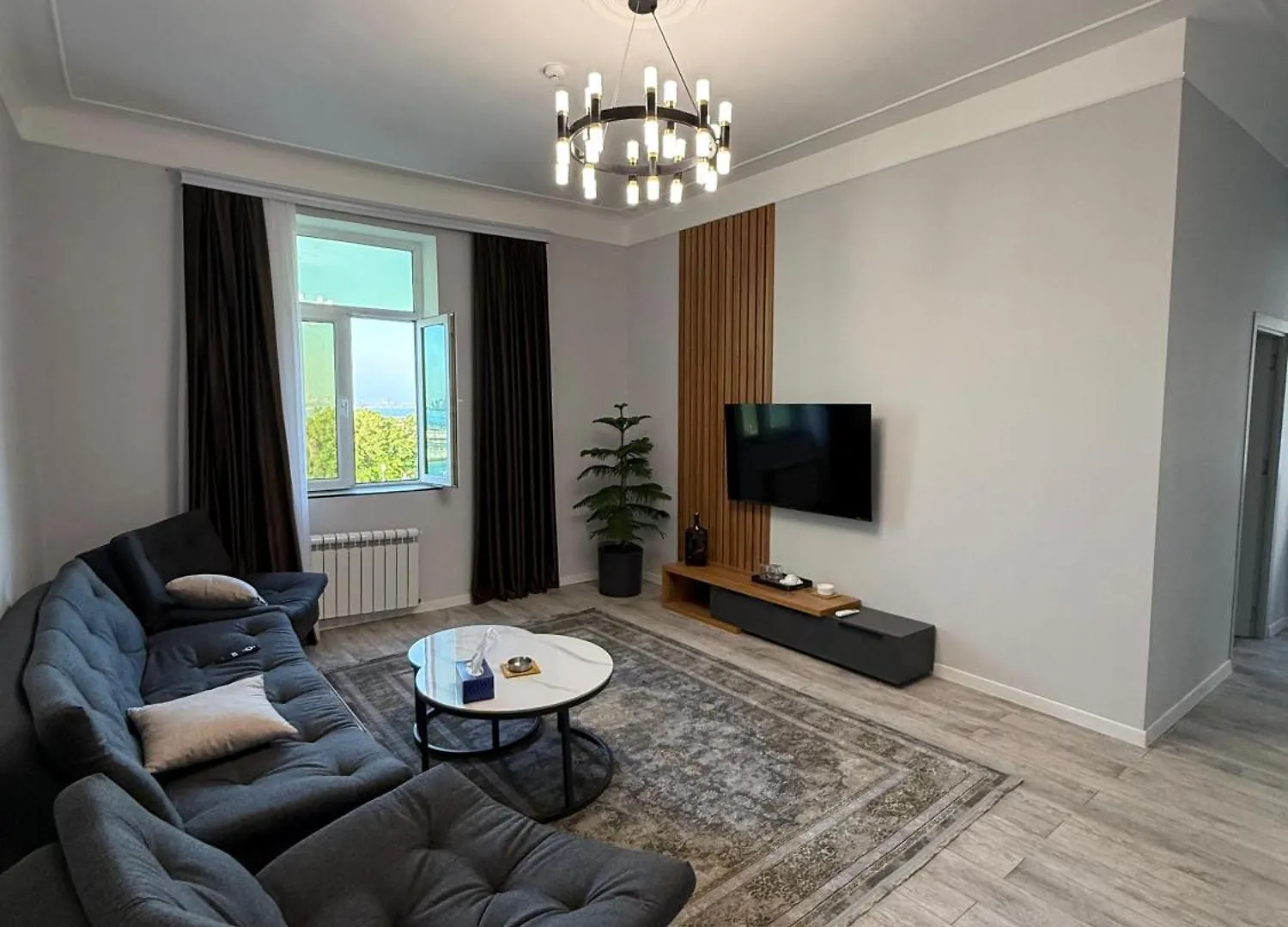 Double Bedroom Apartment Near Flag Square And Bulvar 바쿠